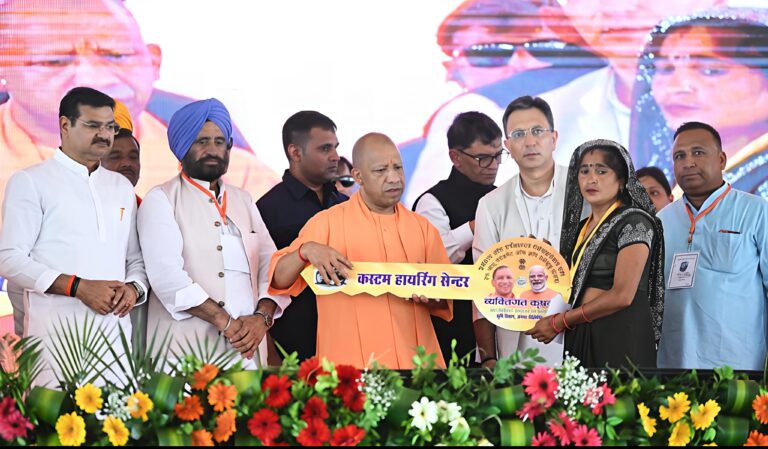 पीलीभीत और मुरादाबाद दौरे पर मुख्यमंत्री योगी, 569 करोड़ से अधिक की विकास परियोजनाओं की दी सौगात