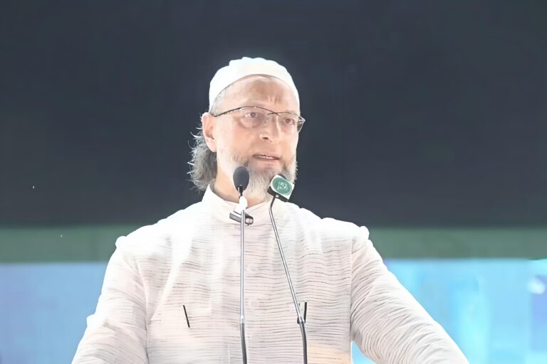 राम मंदिर चढ़ावा मामले पर ओवैसी का तंज, बोले, “ट्रस्ट में मुसलमान रखते, एनकाउंटर कर केस बंद कर देते”