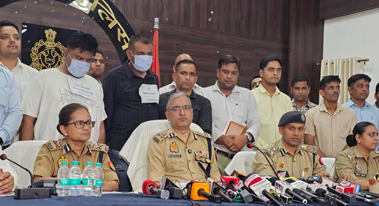 लखनऊ में इंटरनेशनल साइबर फ्रॉड नेटवर्क का खुलासा, समिट बिल्डिंग से चल रहा था फर्जी कॉल सेंटर; 119 आरोपी गिरफ्तार