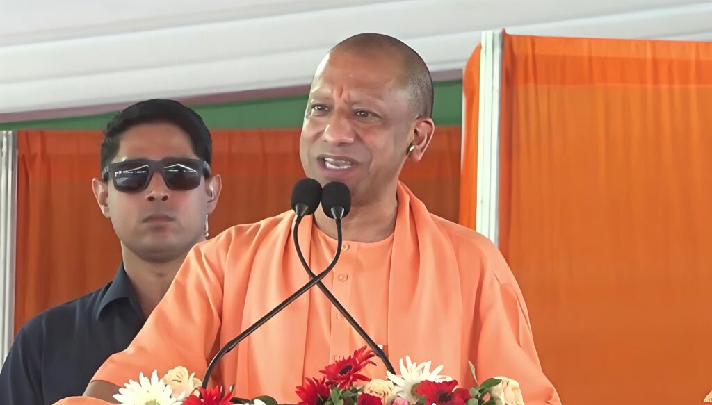 384 करोड़ की परियोजनाओं का लोकार्पण, राम मंदिर और वक्फ मुद्दे पर सीएम योगी के तीखे बयान